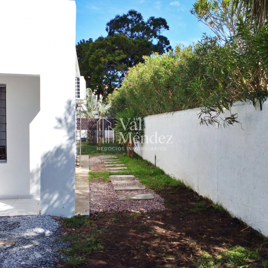 Casa ID.1122 - ALQUILER DE CASA EN PUNTA DEL ESTE, zona MANSA