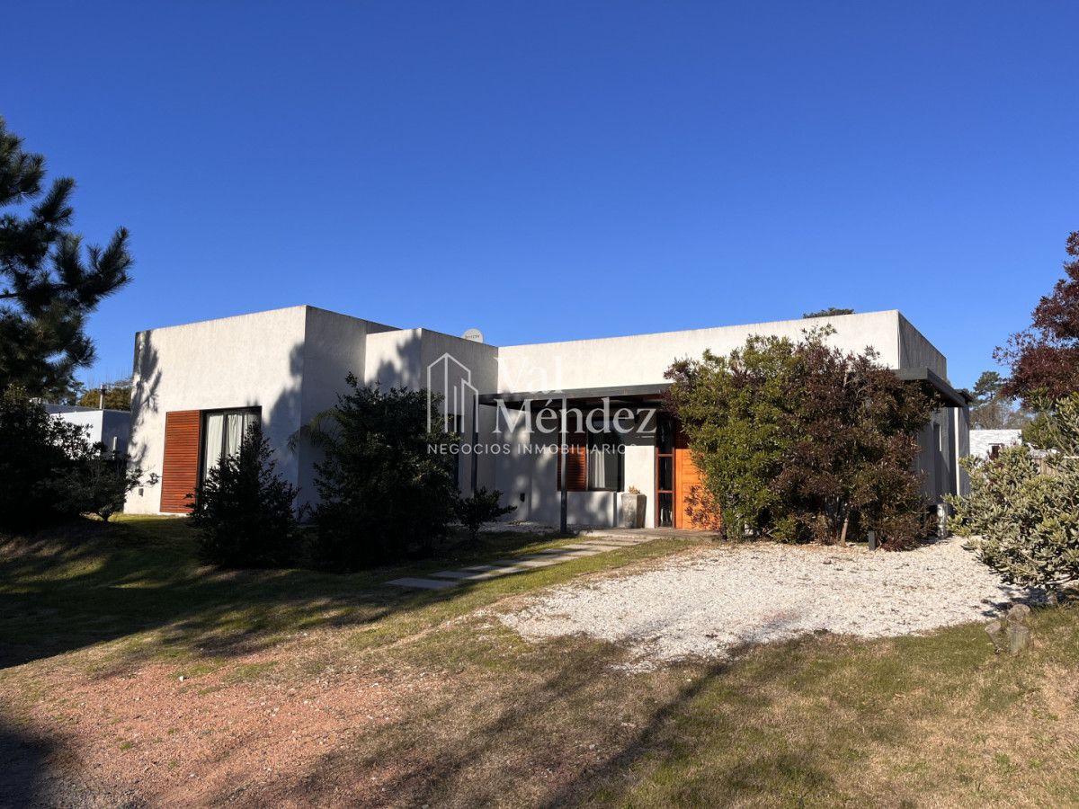 Apartamento ID.3808 - Casa en venta y alquiler anual en barrio privado