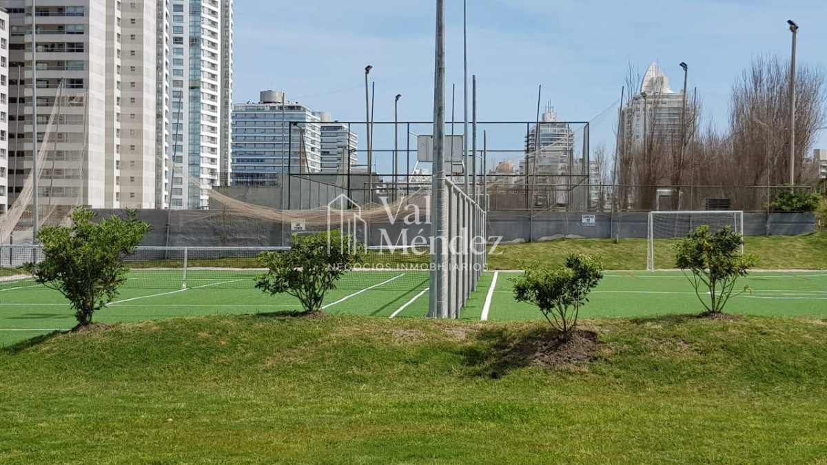 Apartamento ID.1466 - Apto en Torre Look en alquiler de temporada - PUNTA DEL ESTE zona BRAVA