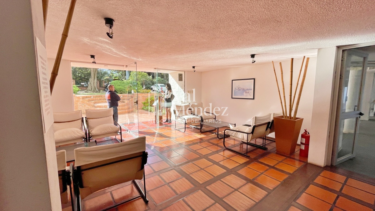 Apartamento ID.41 - Apartamento en alquiler 2 dorm PUNTA DEL ESTE zona AIDY GRILL