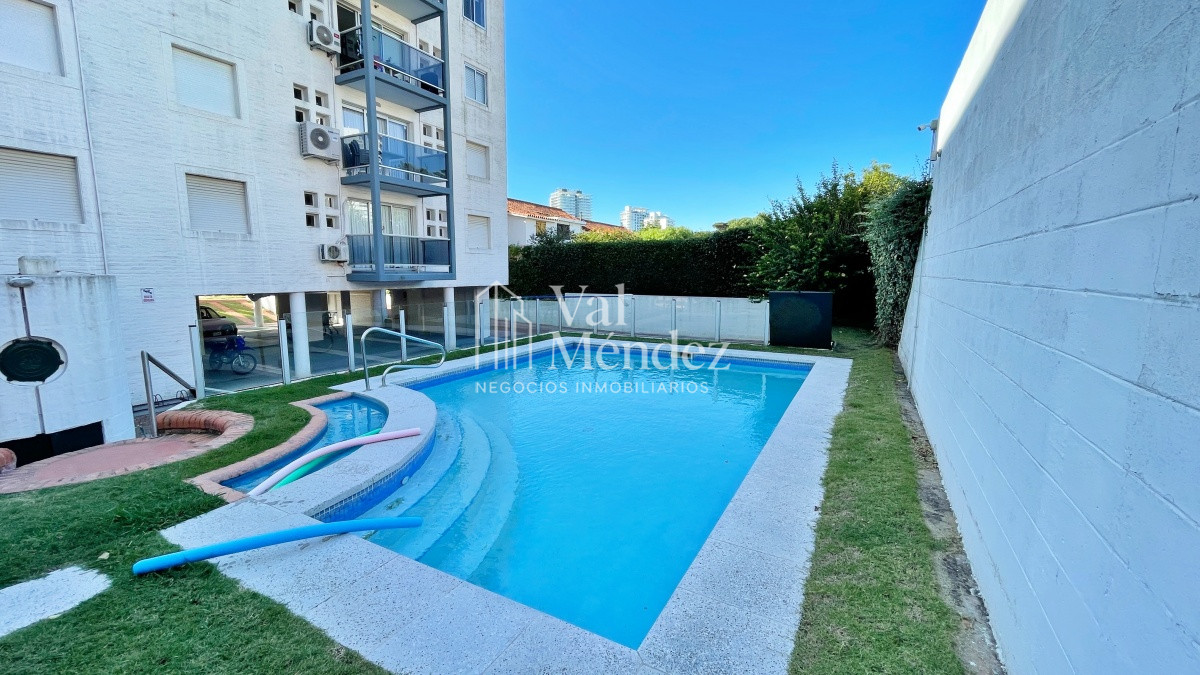Apartamento ID.41 - Apartamento en alquiler 2 dorm PUNTA DEL ESTE zona AIDY GRILL