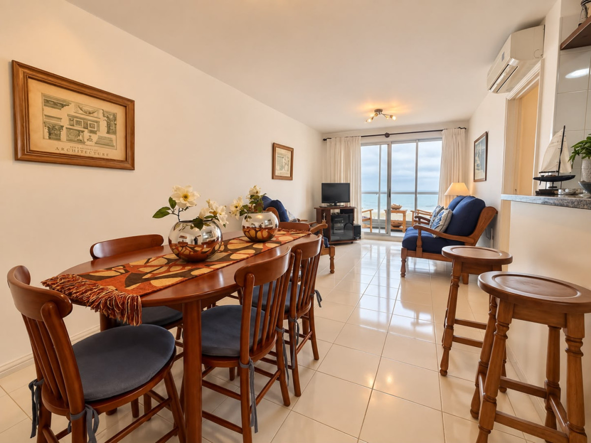 Apartamento ID.21097762 - Apartamento en venta 2 dormitorios con vista al mar 
