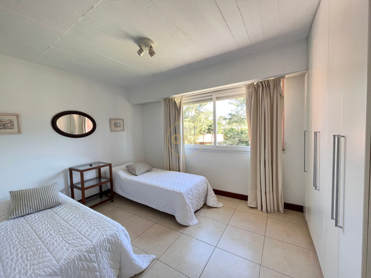 Apartamento ID.2070 - Apartamento de 2 dormitorios  en Rincón del Indio con parrillero 