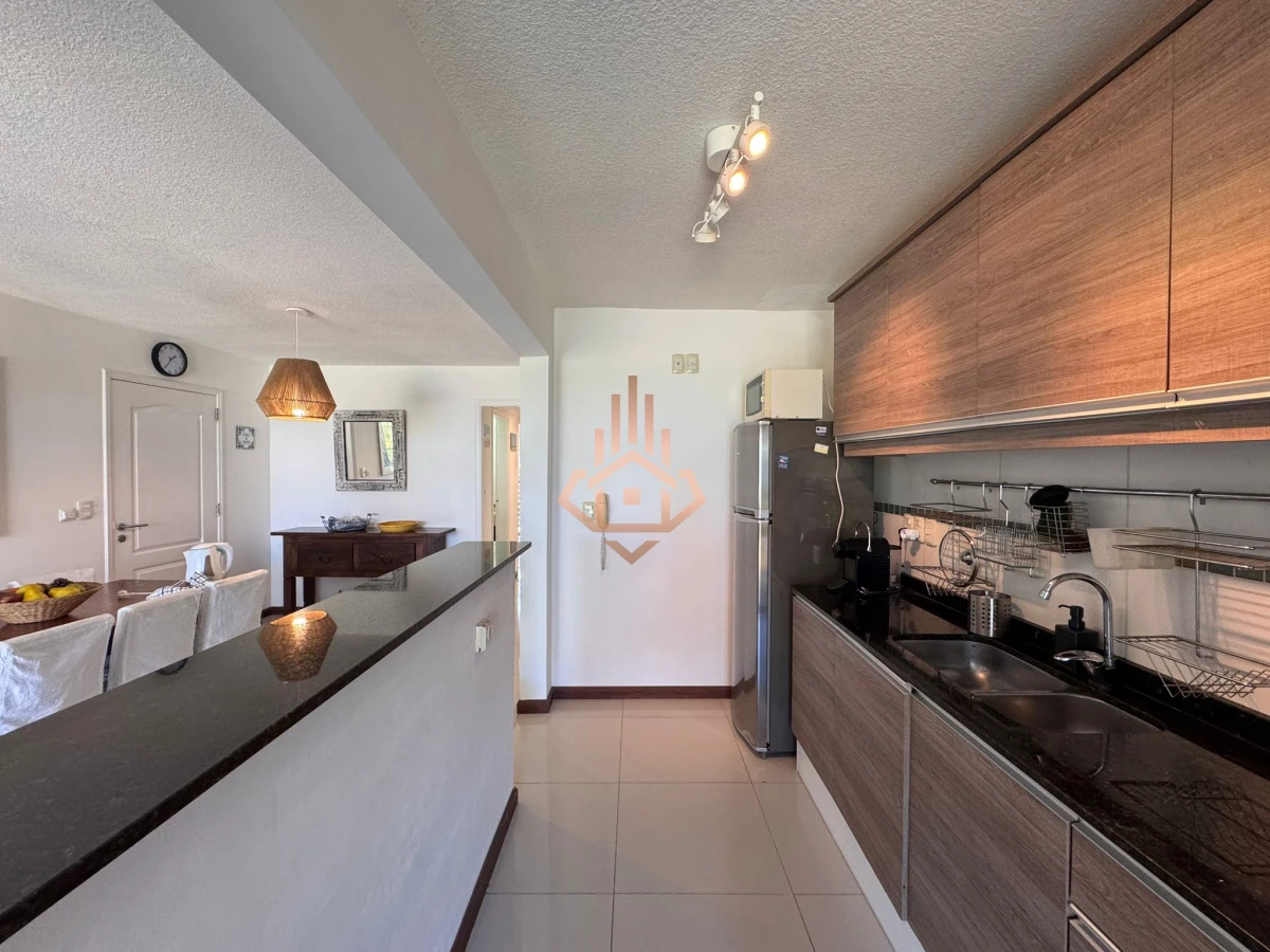 En venta 2 dormitorios con parrillero, en Playa Brava, Rincón del Indio.