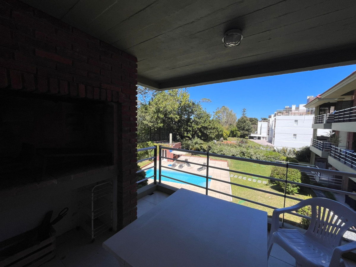 Apartamento ID.677 - Apartamento de 2 dormitorios  en Rincón del Indio con parrillero 