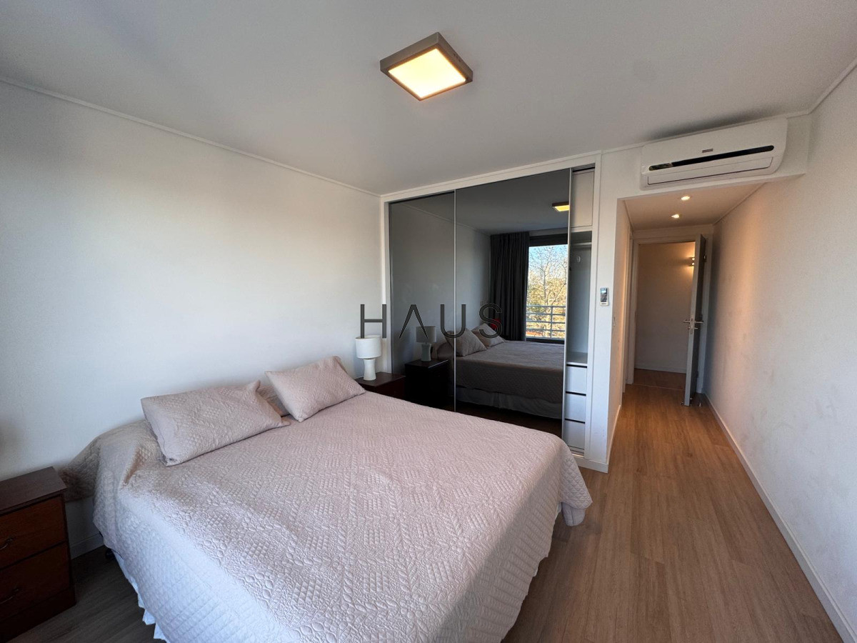 Apartamento ID.679 - Apartamento de 2 dormitorios en Punta del Este 