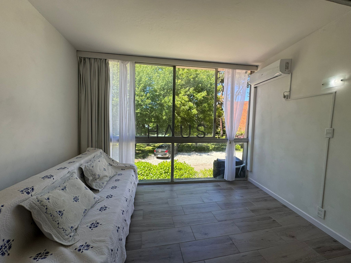 Apartamento ID.676 - Monoambiente en venta y alquiler en Arcobaleno 