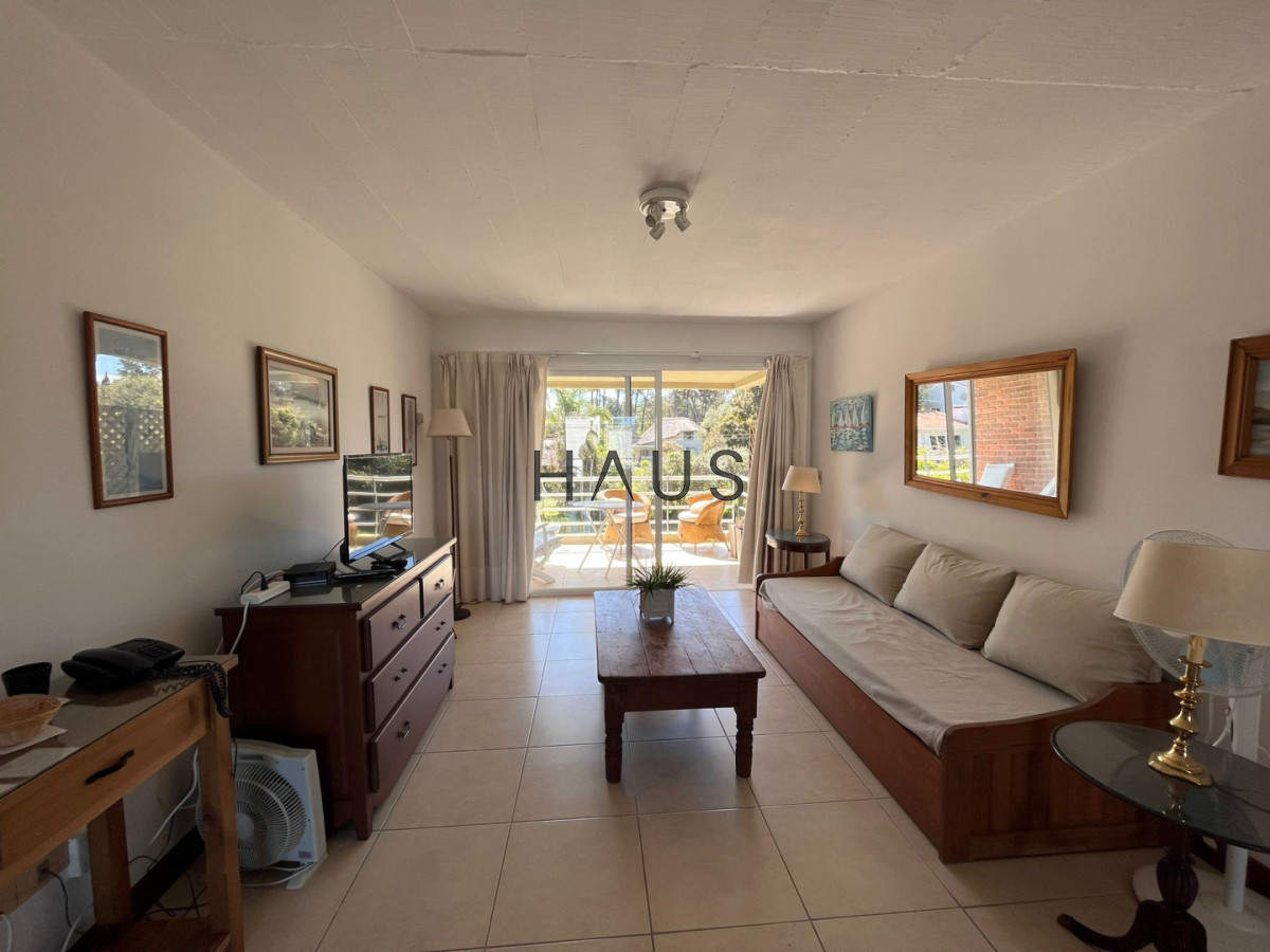 Apartamento ID.677 - Apartamento de 2 dormitorios  en Rincón del Indio con parrillero 