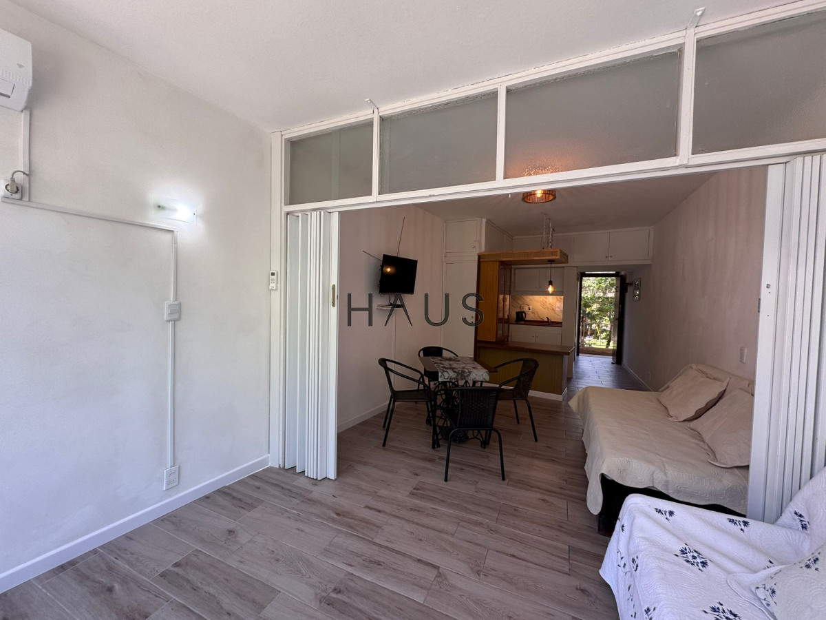 Apartamento ID.676 - Monoambiente en venta y alquiler en Arcobaleno 
