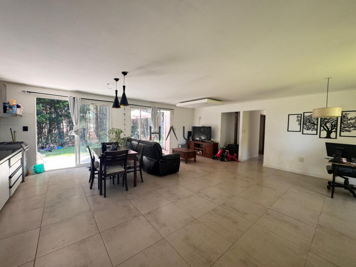 Casa ID.533 - Casa 3 dormitorios en venta. 