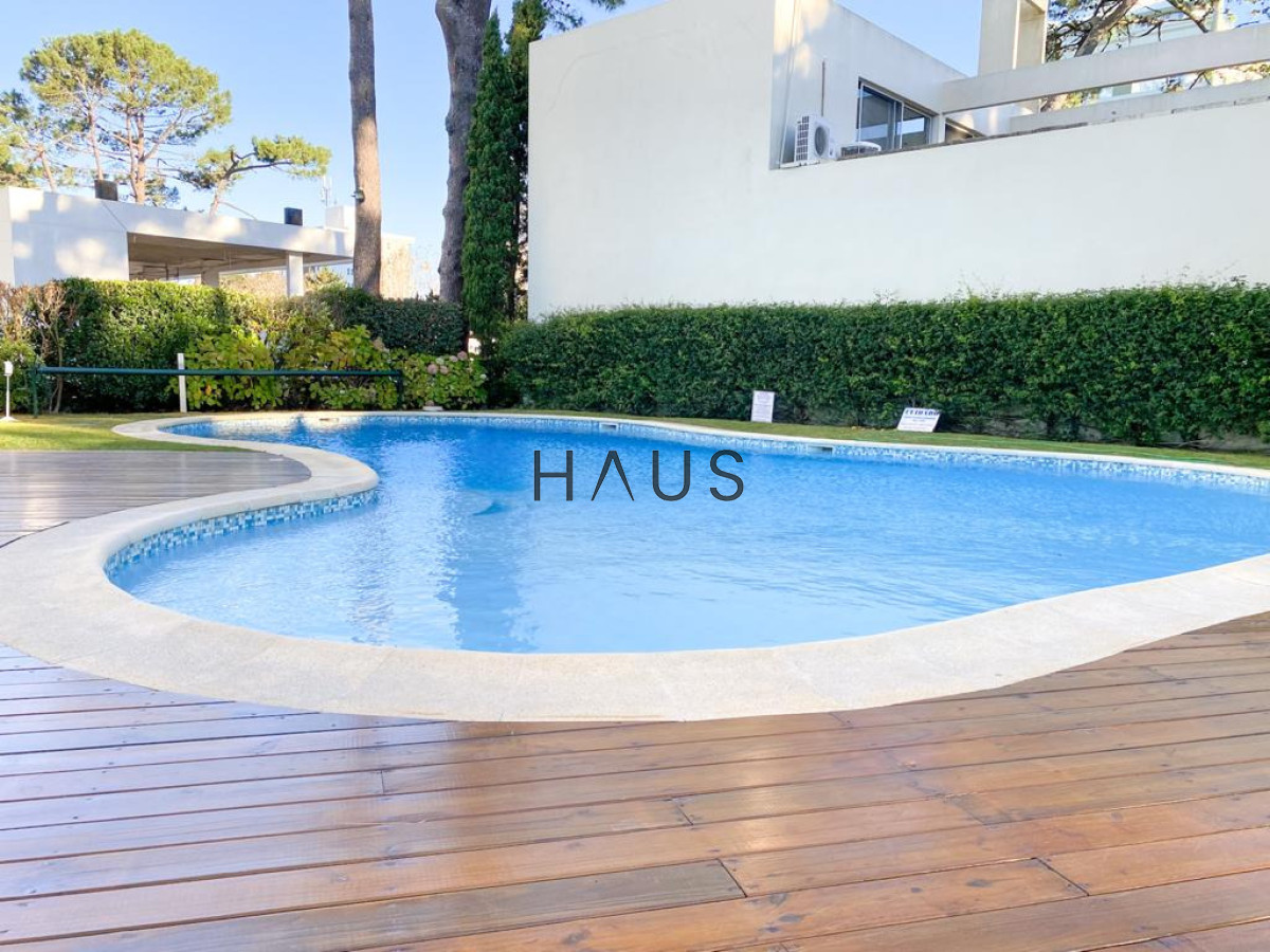 Apartamento ID.632 - Apartamento en venta  1 dormitorio con balcón y garaje en Roosevelt 