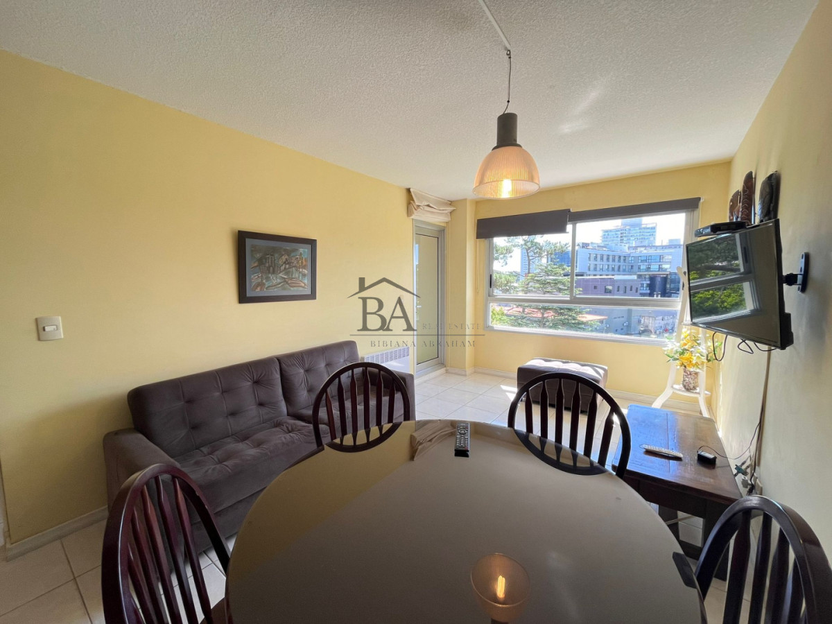 Apartamento ID.73 - Apartamento en venta  1 dormitorio con balcón y garaje en Roosevelt 