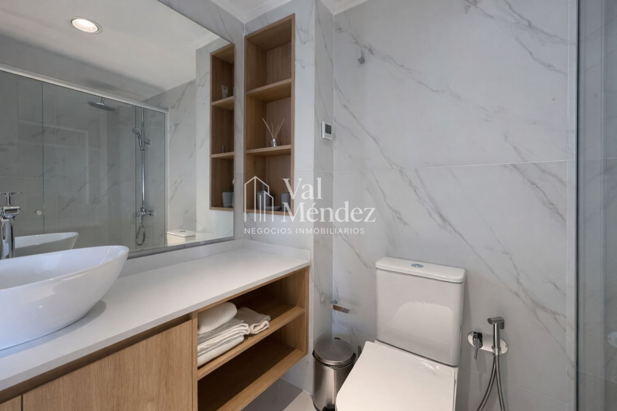 Apartamento ID.3849 - Apartamento en alquiler anual  2 dormitorios con vista al mar