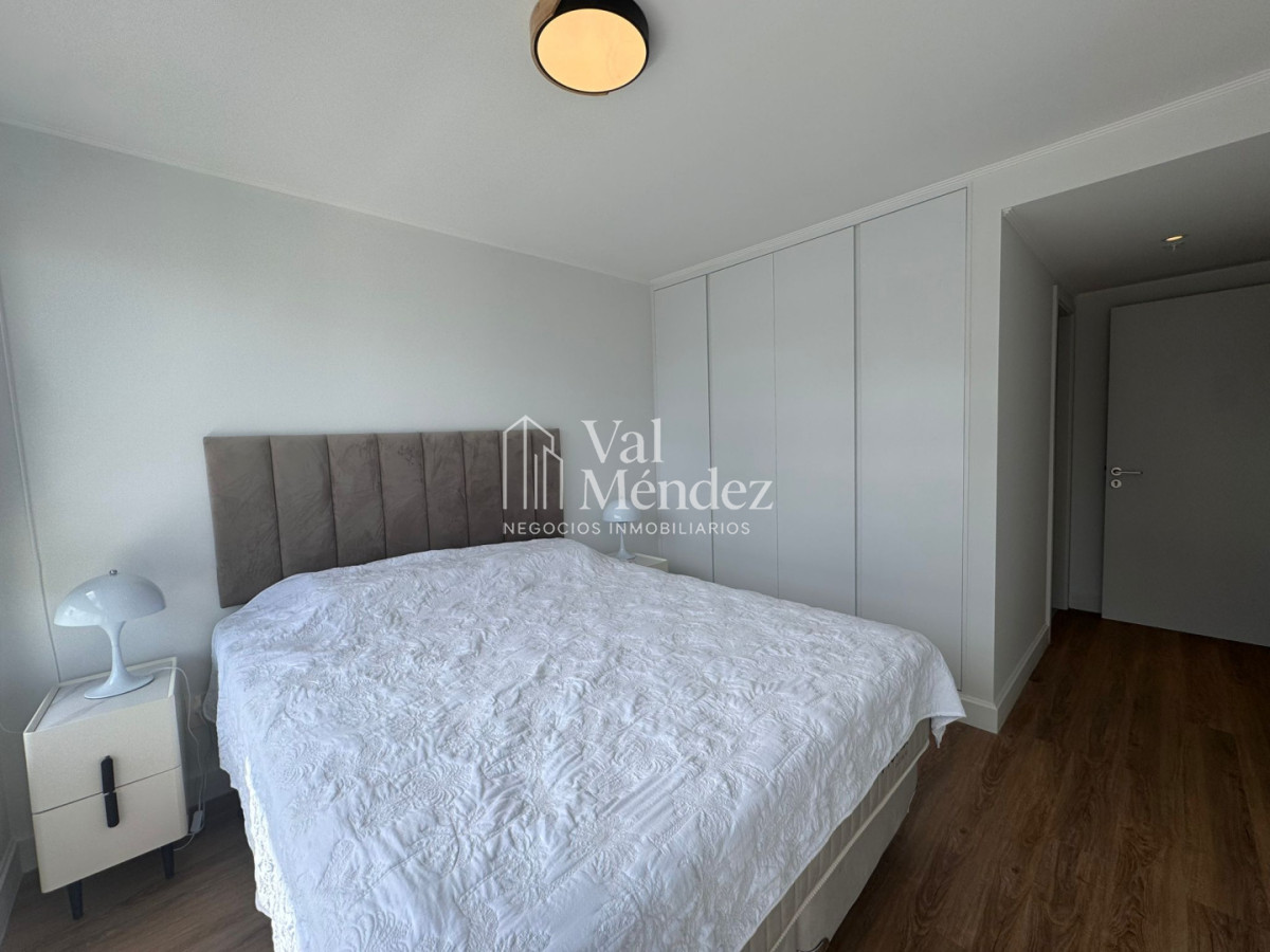Apartamento ID.3849 - Apartamento en alquiler anual  2 dormitorios con vista al mar