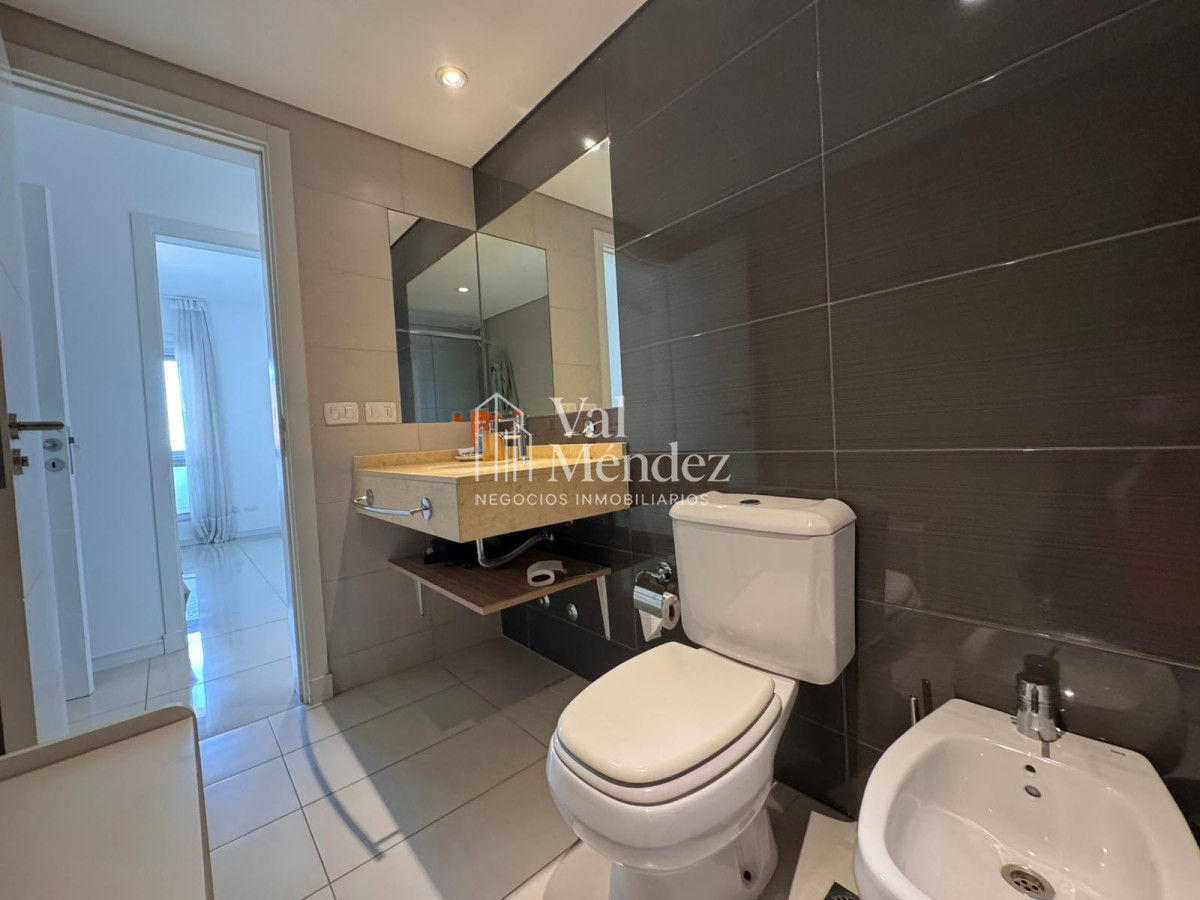 Apartamento ID.3815 - Alquiler de temporada 2 dormitorios en Wind Tower 