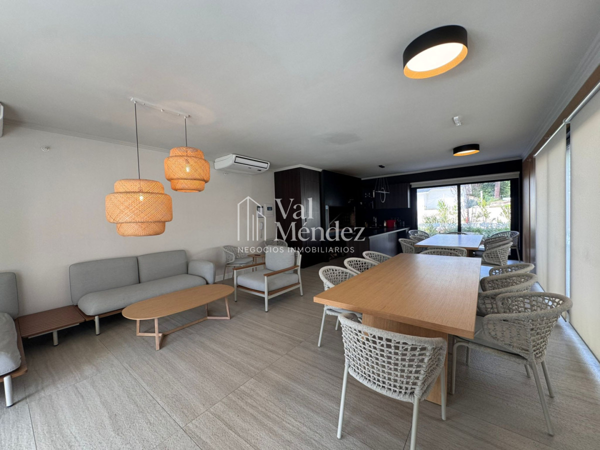 Apartamento ID.3849 - Apartamento en alquiler anual  2 dormitorios con vista al mar