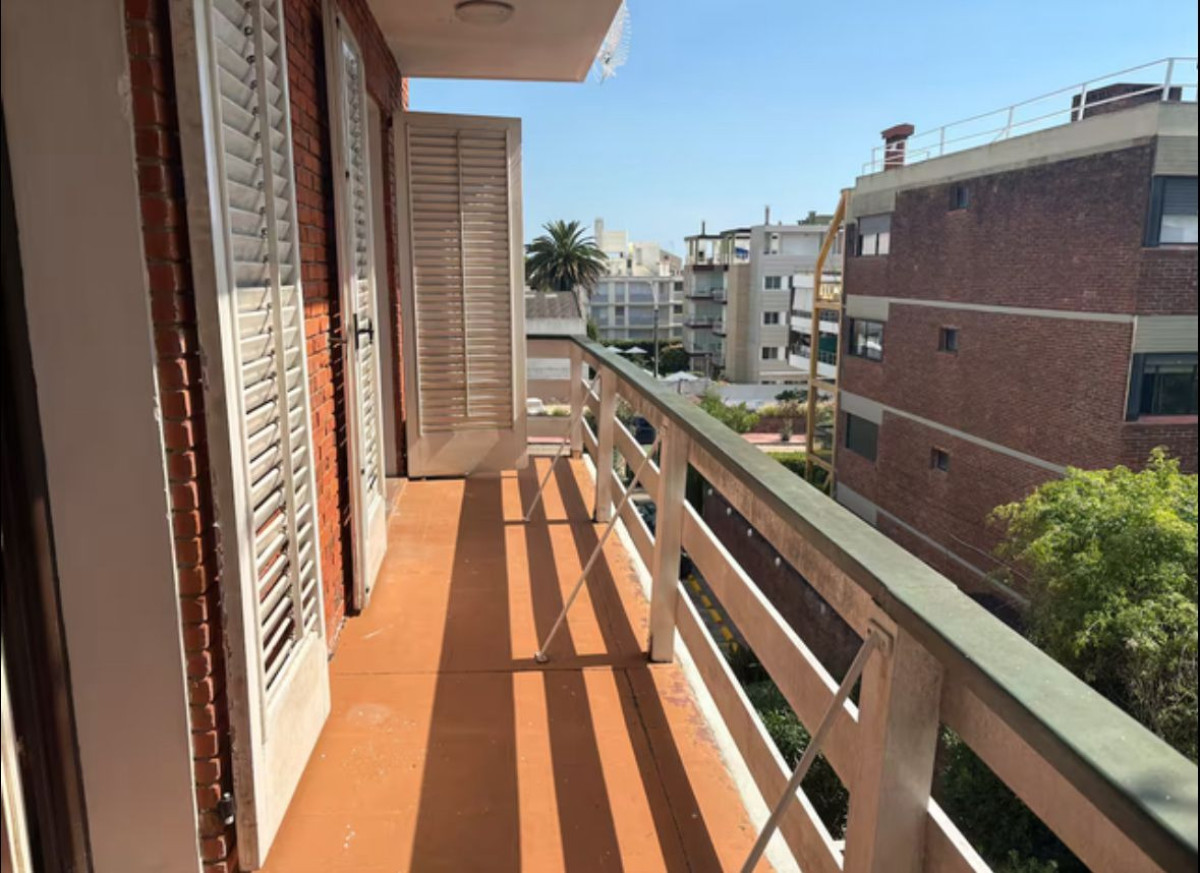 Apartamento ID.207 - 3 dormitorios con estufa a leña en Península 