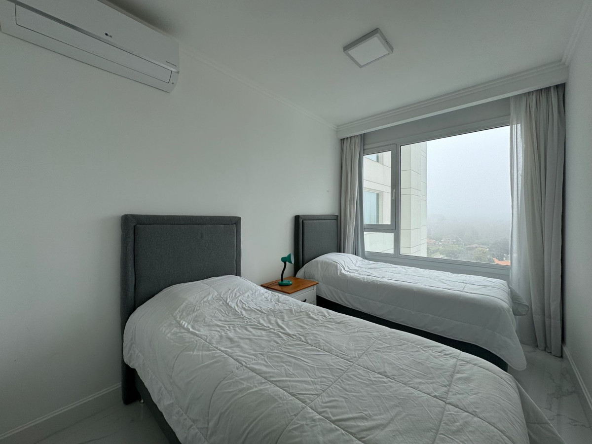 Apartamento ID.12 - Apartamento de 3 dormitorios en Paramount Tower 