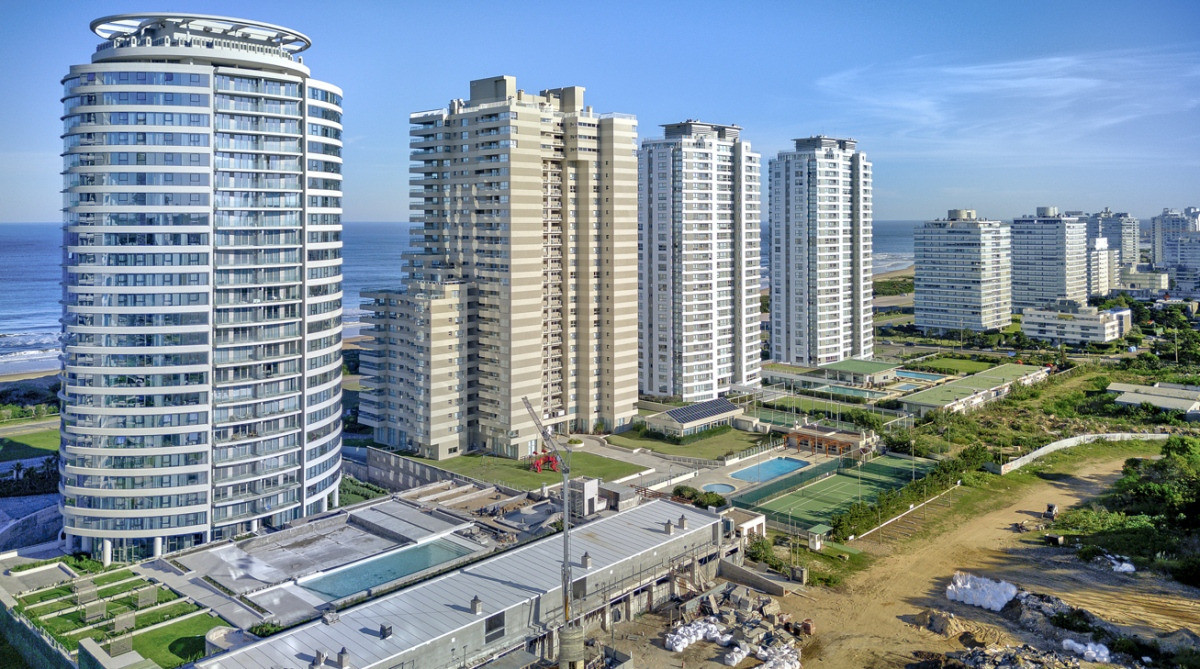 Apartamento ID.25 -  1 dormitorio en Trump Tower Punta del Este  en alquiler y venta 