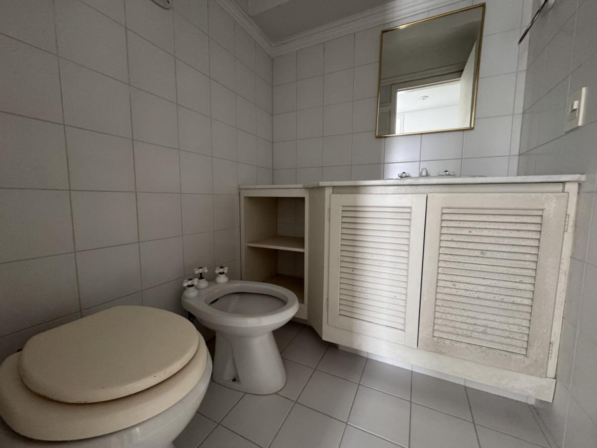 Apartamento ID.199 - Penthouse en alquiler anual - Primera línea frente al mar