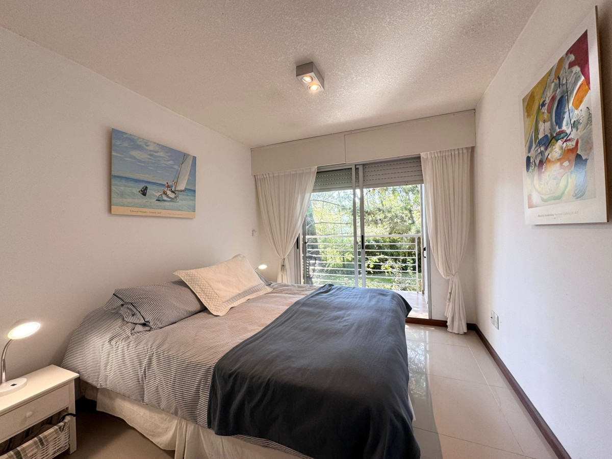 Apartamento ID.87 - En venta 2 dormitorios con parrillero, en Playa Brava, Rincón del Indio.