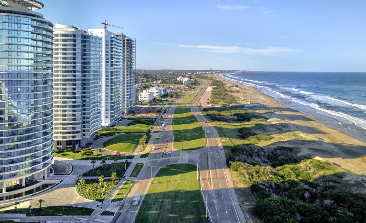 Apartamento ID.25 -  1 dormitorio en Trump Tower Punta del Este  en alquiler y venta 