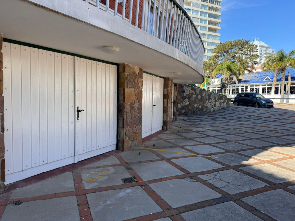 Apartamento ID.207 - 3 dormitorios con estufa a leña en Península 