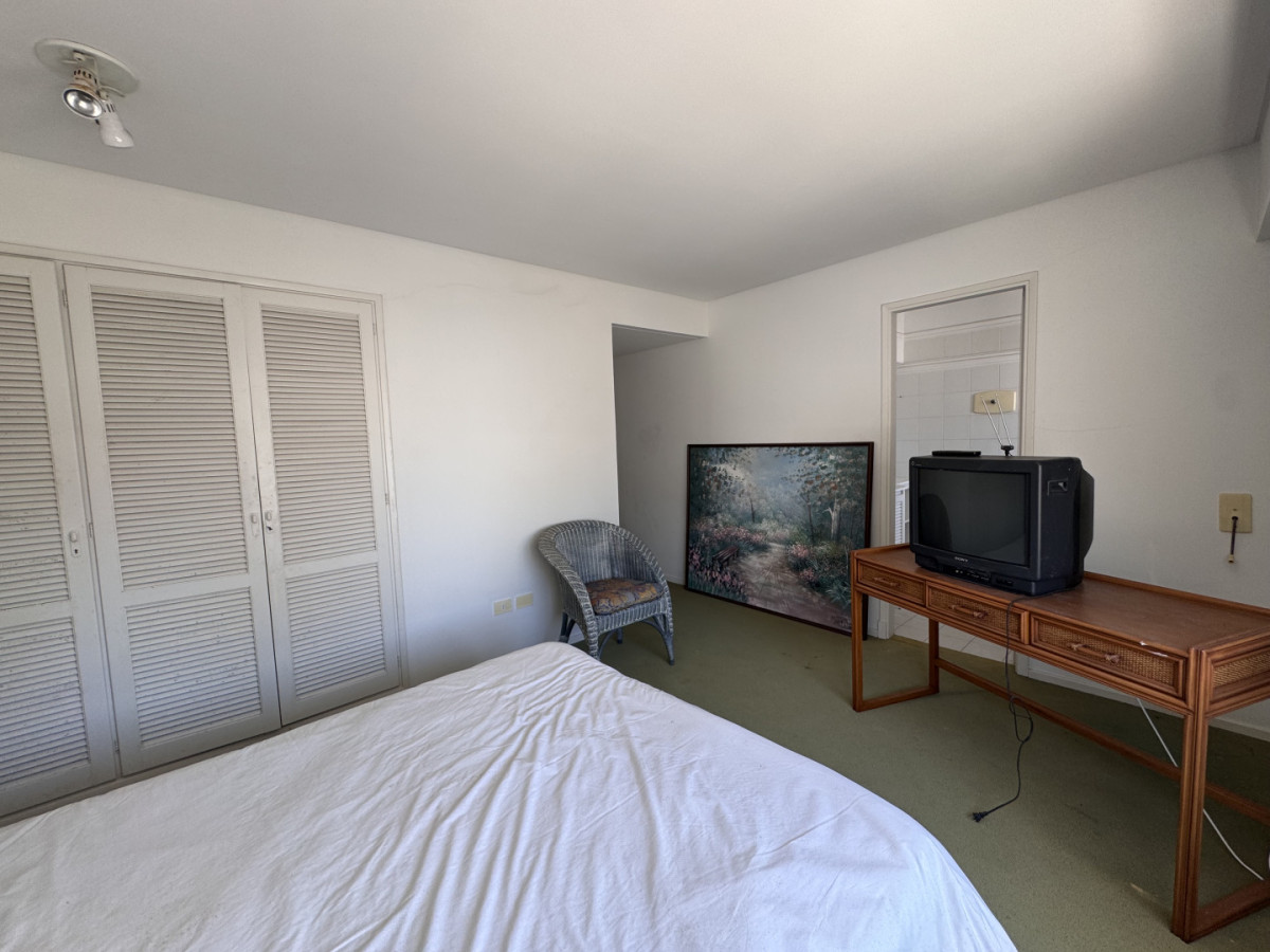 Apartamento ID.199 - Penthouse en alquiler anual - Primera línea frente al mar