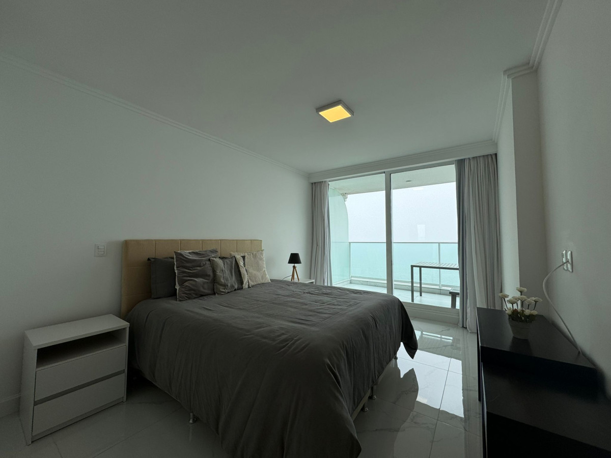 Apartamento ID.12 - Apartamento de 3 dormitorios en Paramount Tower 