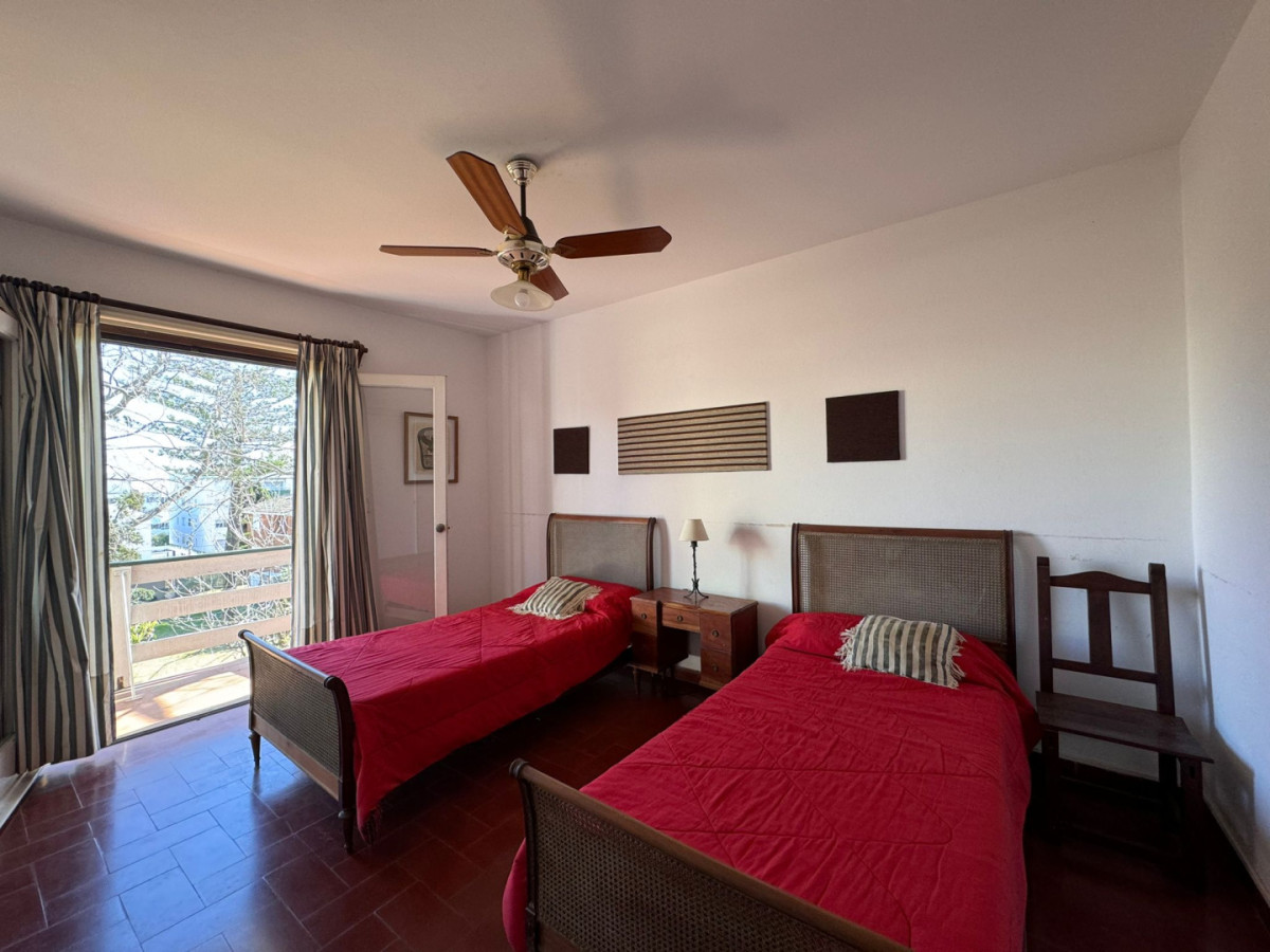 Apartamento ID.207 - 3 dormitorios con estufa a leña en Península 