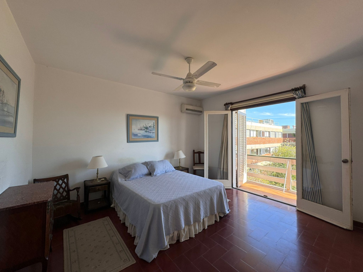 Apartamento ID.207 - 3 dormitorios con estufa a leña en Península 