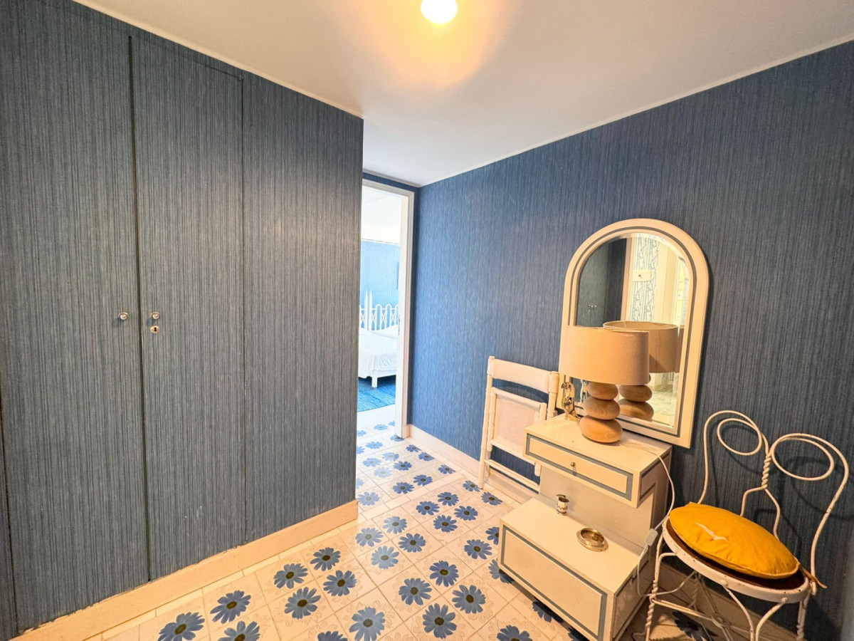 Apartamento ID.411 - Primera lìnea playa brava 4 dormitorios  