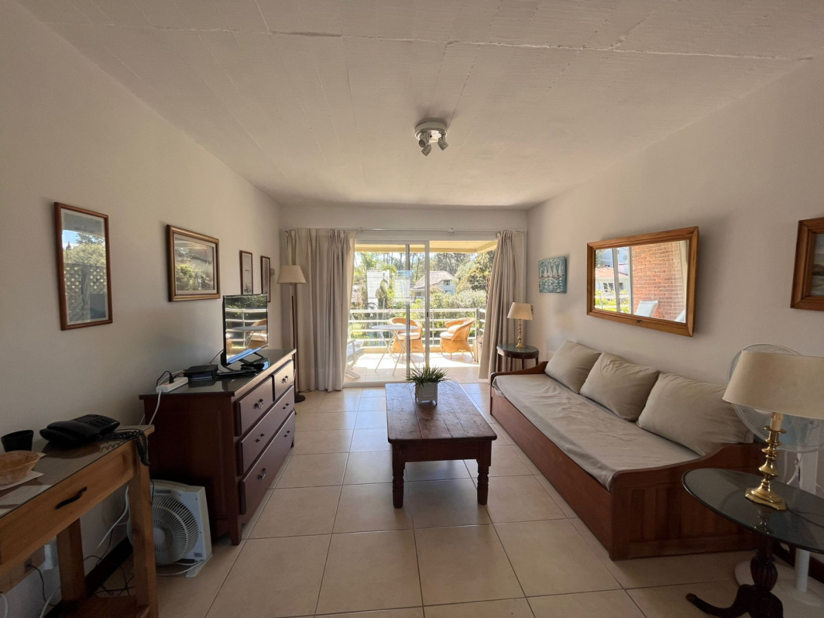 Apartamento ID.54 - Apartamento de 2 dormitorios  en Rincón del Indio con parrillero 