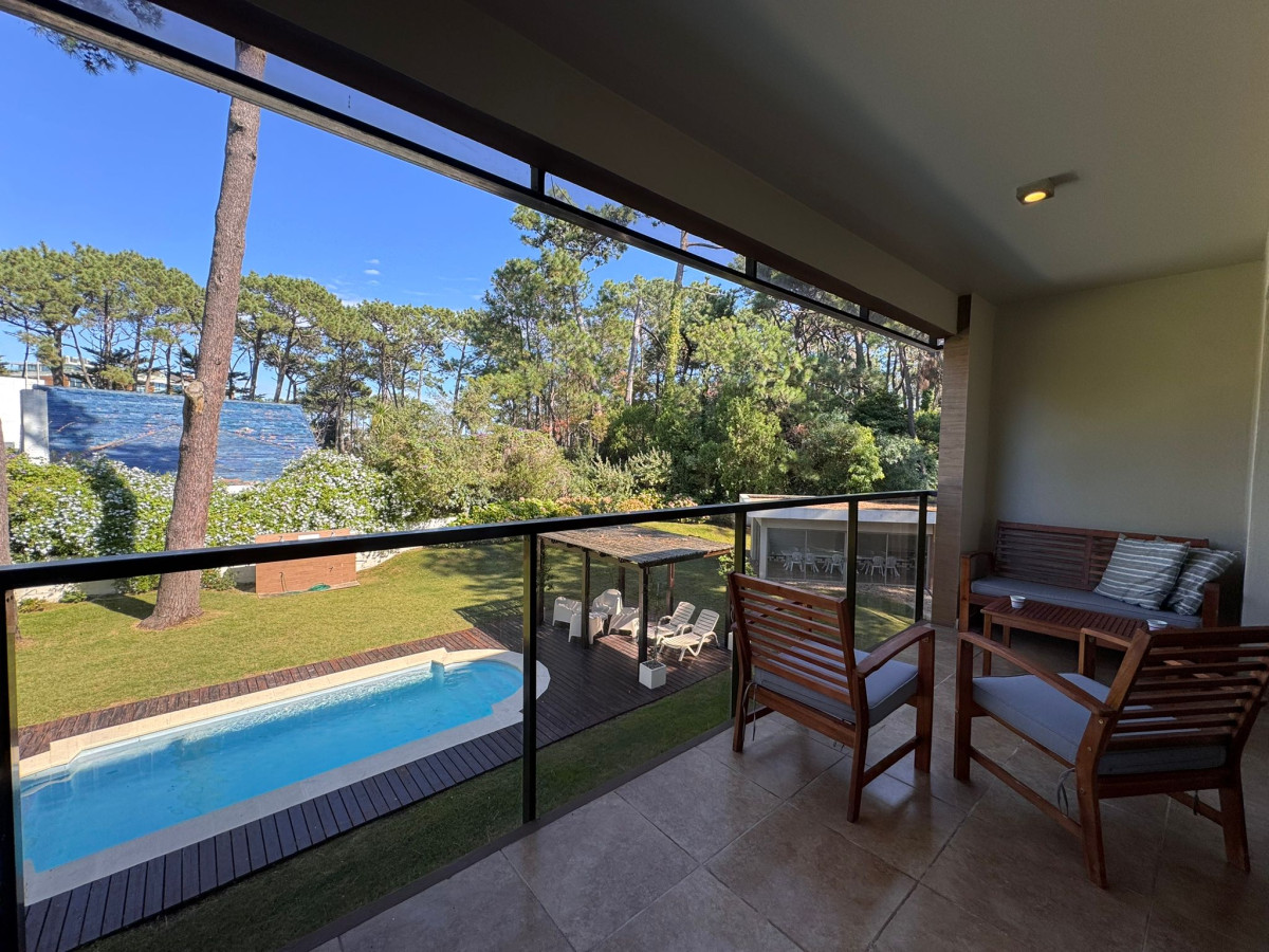 Apartamento ID.87 - En venta 2 dormitorios con parrillero, en Playa Brava, Rincón del Indio.