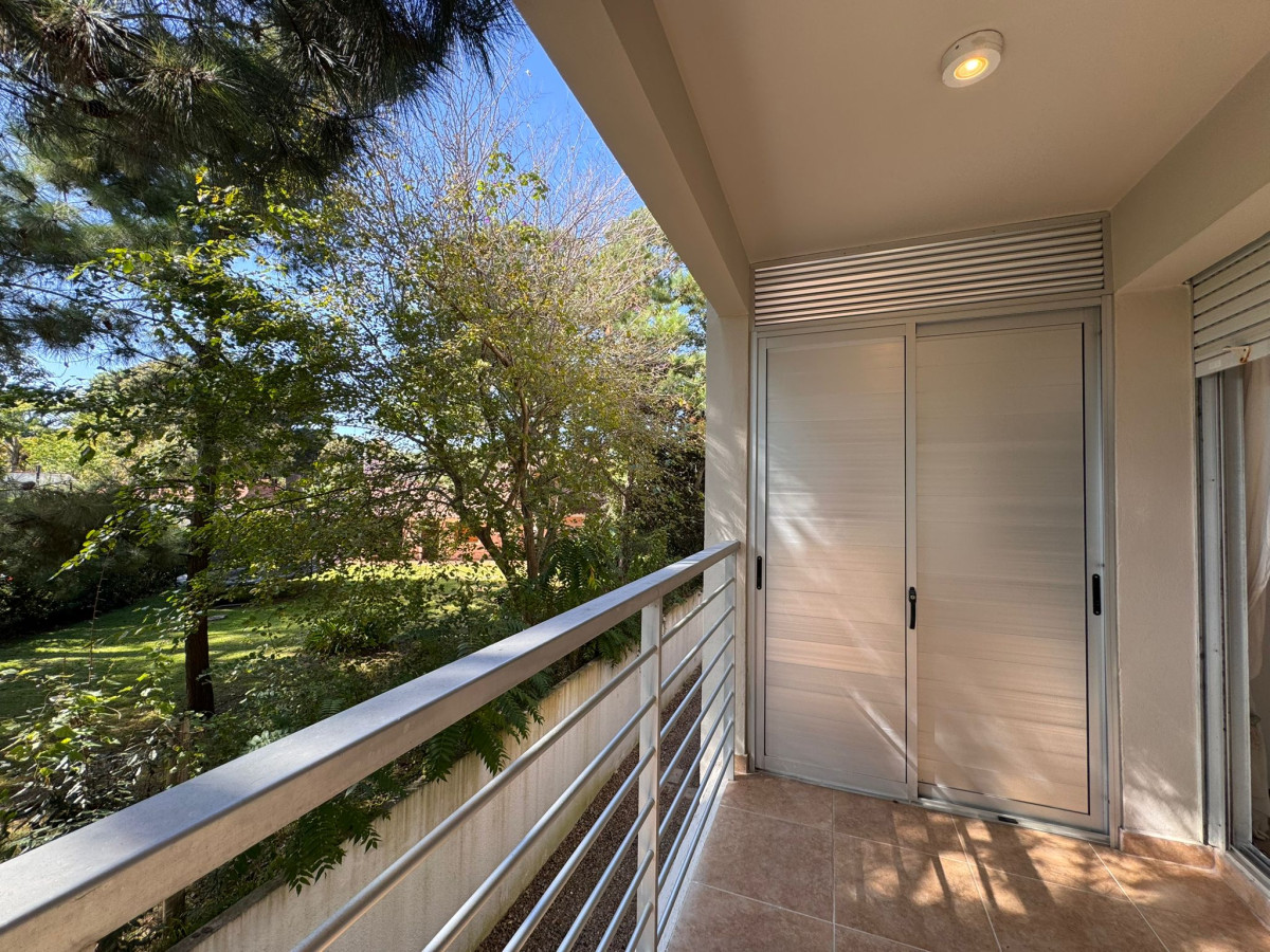 Apartamento ID.87 - En venta 2 dormitorios con parrillero, en Playa Brava, Rincón del Indio.