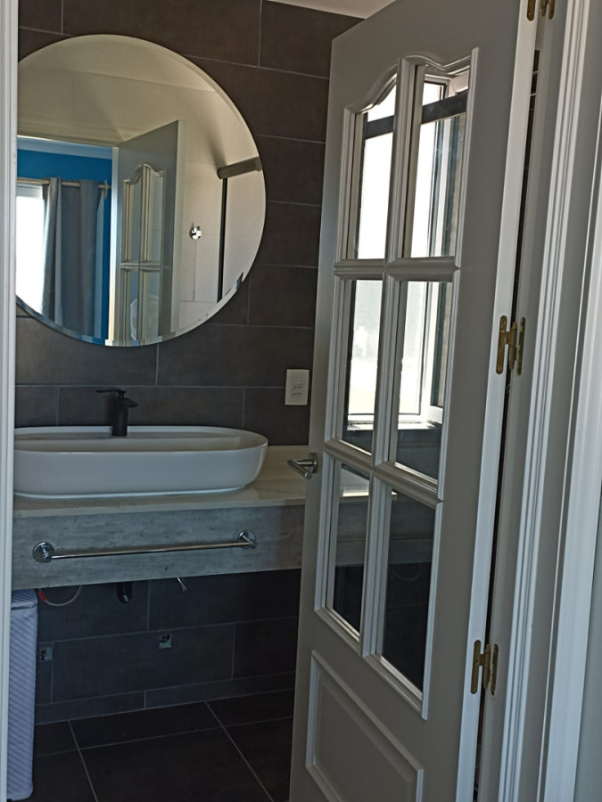 Casa ID.159 - CASA DE TRES DORMITORIOS. SEGUNDA LINEA AL MAR 