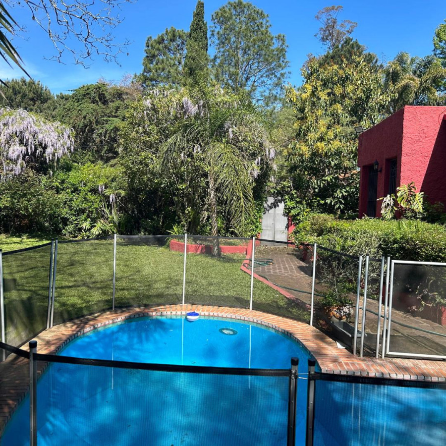 Casa ID.357 - Alquiler anual casa 3 dormitorios con piscina 