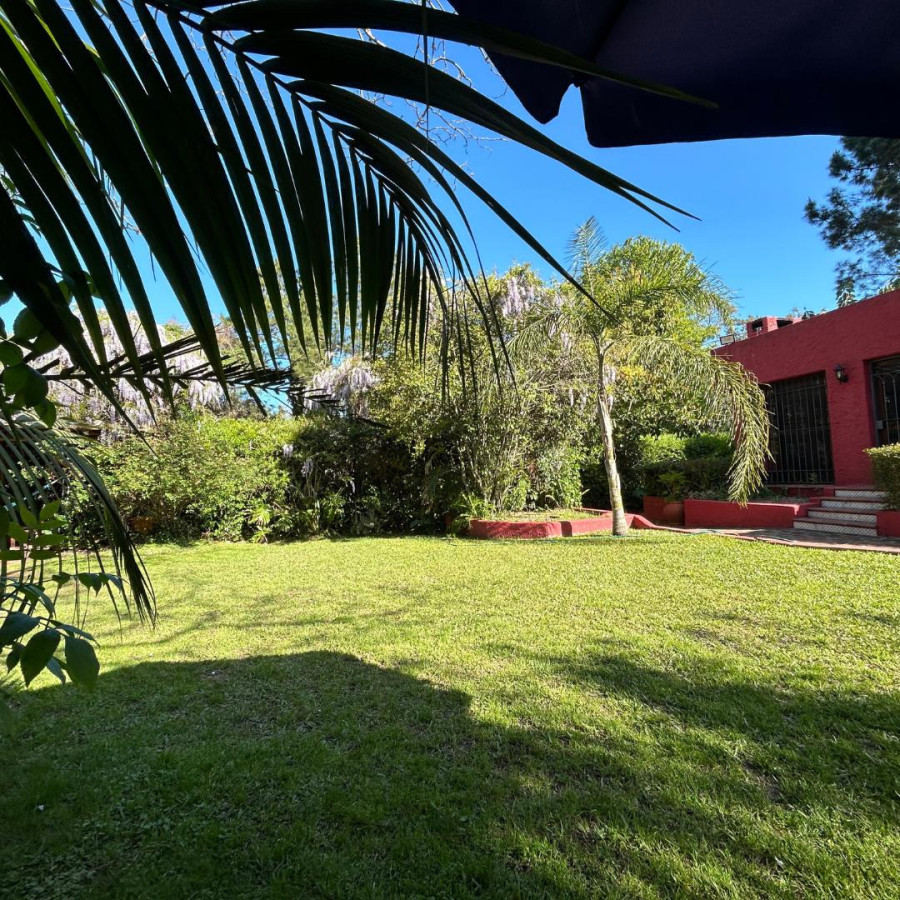 Casa ID.357 - Alquiler anual casa 3 dormitorios con piscina 