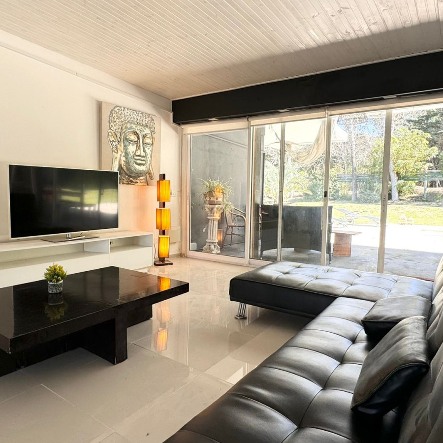 Casa ID.13 - Casa en venta 4 dormitorios en VERDE MORA 