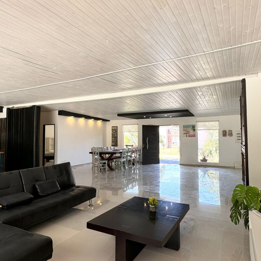 Casa ID.13 - Casa en venta 4 dormitorios en VERDE MORA 