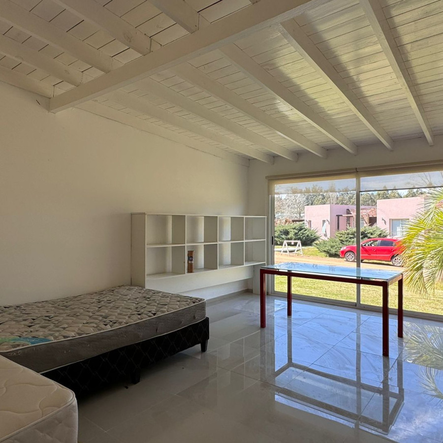 Casa ID.13 - Casa en venta 4 dormitorios en VERDE MORA 