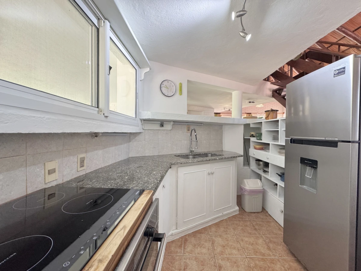 Casa ID.198 - ALQUILER ANUAL 3 DORMITORIOS CON PISCINA 