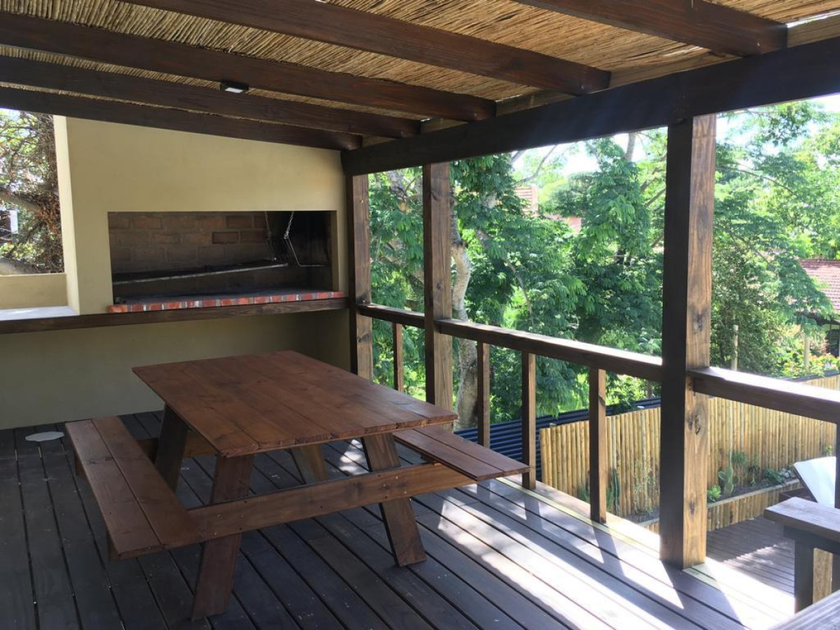 Casa ID.158 - Casa 3 dormitorios a metros del mar con piscina 