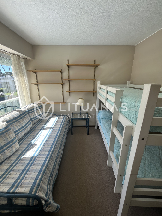 Apartamento ID.65 - Oportunidad sobre Roosevelt 2 dorm. Muy Luminoso!