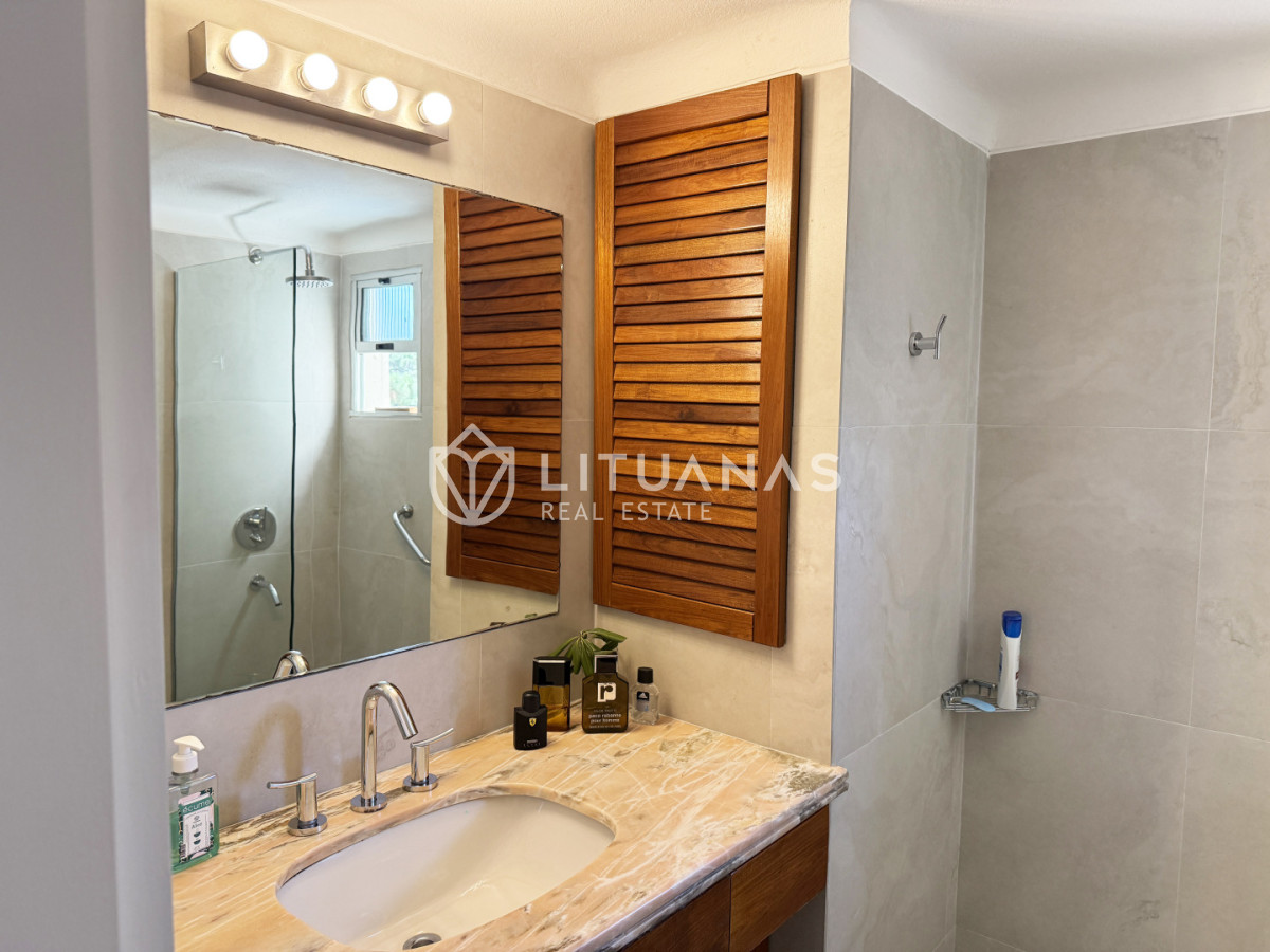 Apartamento ID.104 - 2 dormitorios impecable zona Cantegril
