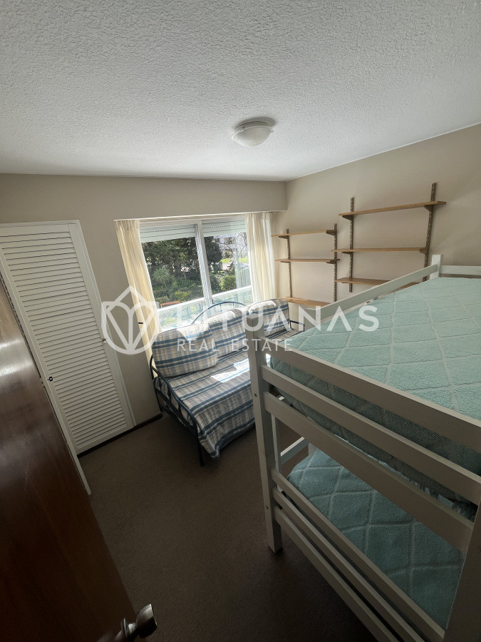 Apartamento ID.65 - Oportunidad sobre Roosevelt 2 dorm. Muy Luminoso!