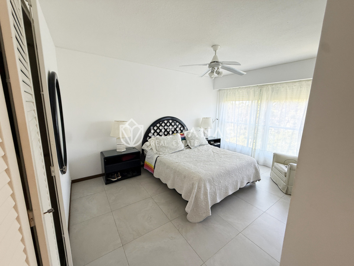 Apartamento ID.104 - 2 dormitorios impecable zona Cantegril