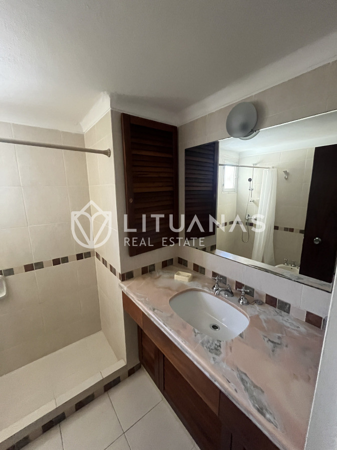 Apartamento ID.65 - Oportunidad sobre Roosevelt 2 dorm. Muy Luminoso!
