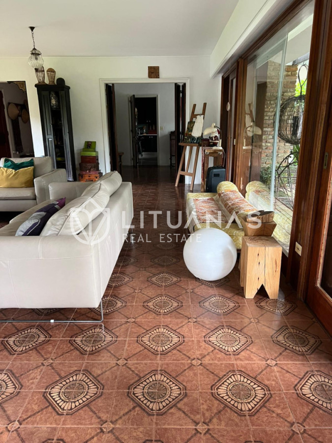 Casa ID.177 - 3 dormitorios y dependencia, gran jardín y piscina en Punta del Este