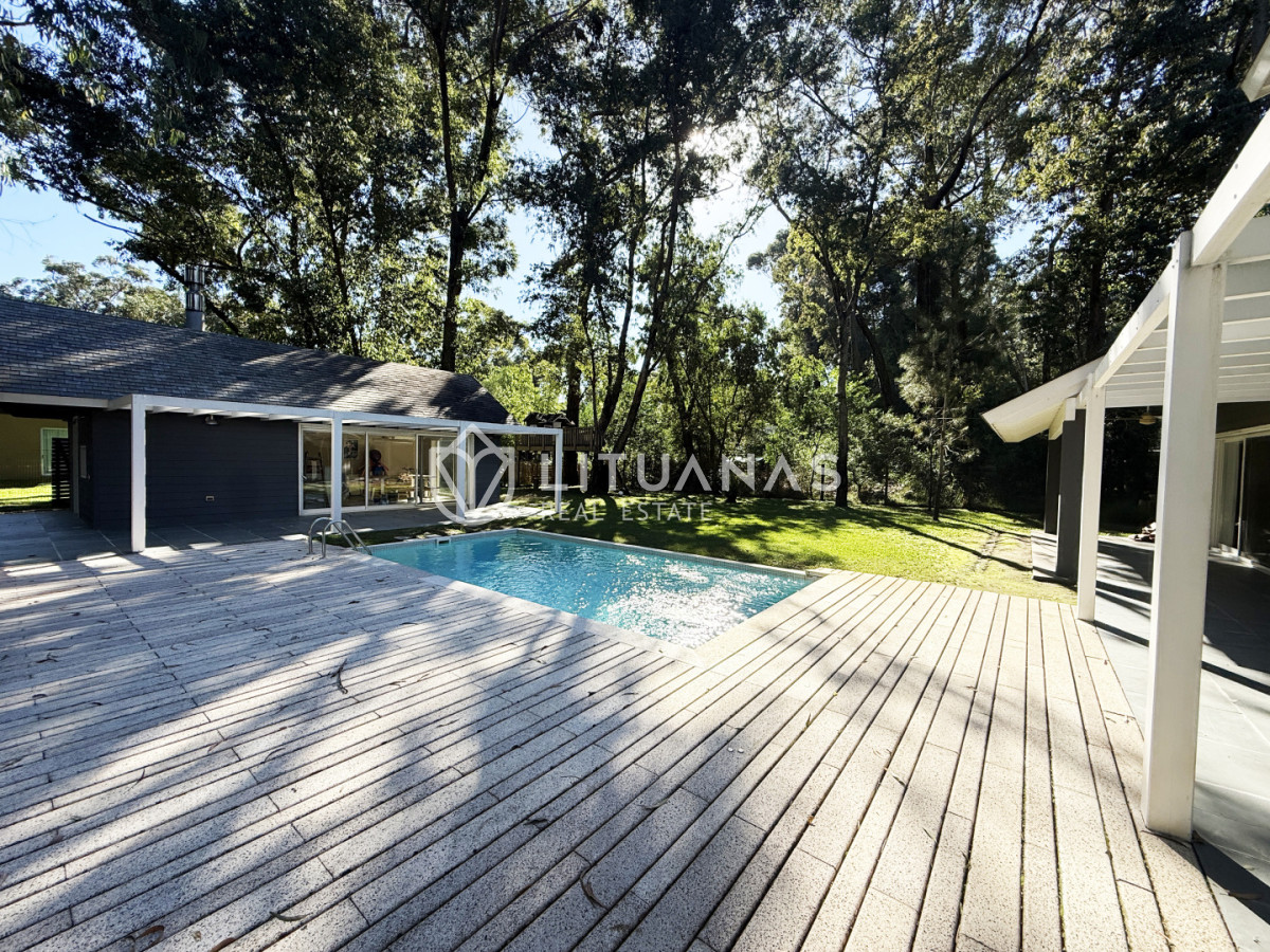 Casa ID.127 - Espectacular Casa 3 Dorm. en Design Village